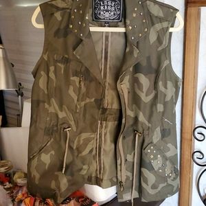 WENT 2 RESALE Camo Jacket